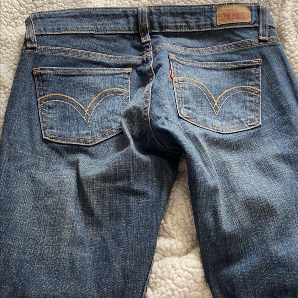 Levi’s - Picture 2 of 3